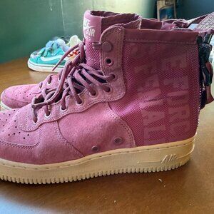 Size 9 - Nike SF Air Force 1 Mid Force Is Female W (Mauve/Magenta) - pre-owned